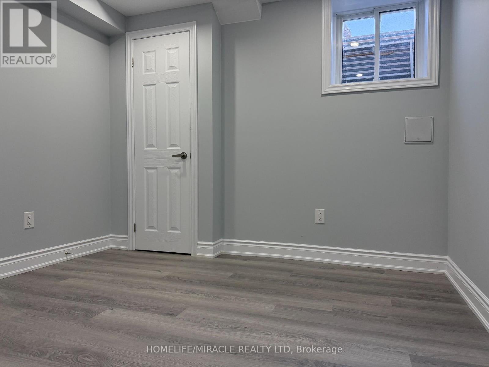 31 Flurry Circle, Brampton, ON - Indoor Photo Showing Other Room