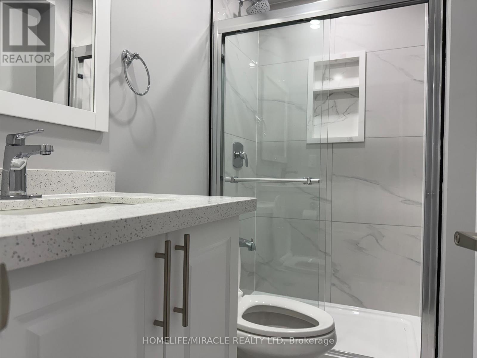 31 Flurry Circle, Brampton, ON - Indoor Photo Showing Bathroom