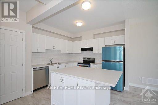 201 Billrian Crescent, Ottawa, ON - Indoor Photo Showing Kitchen With Stainless Steel Kitchen With Upgraded Kitchen