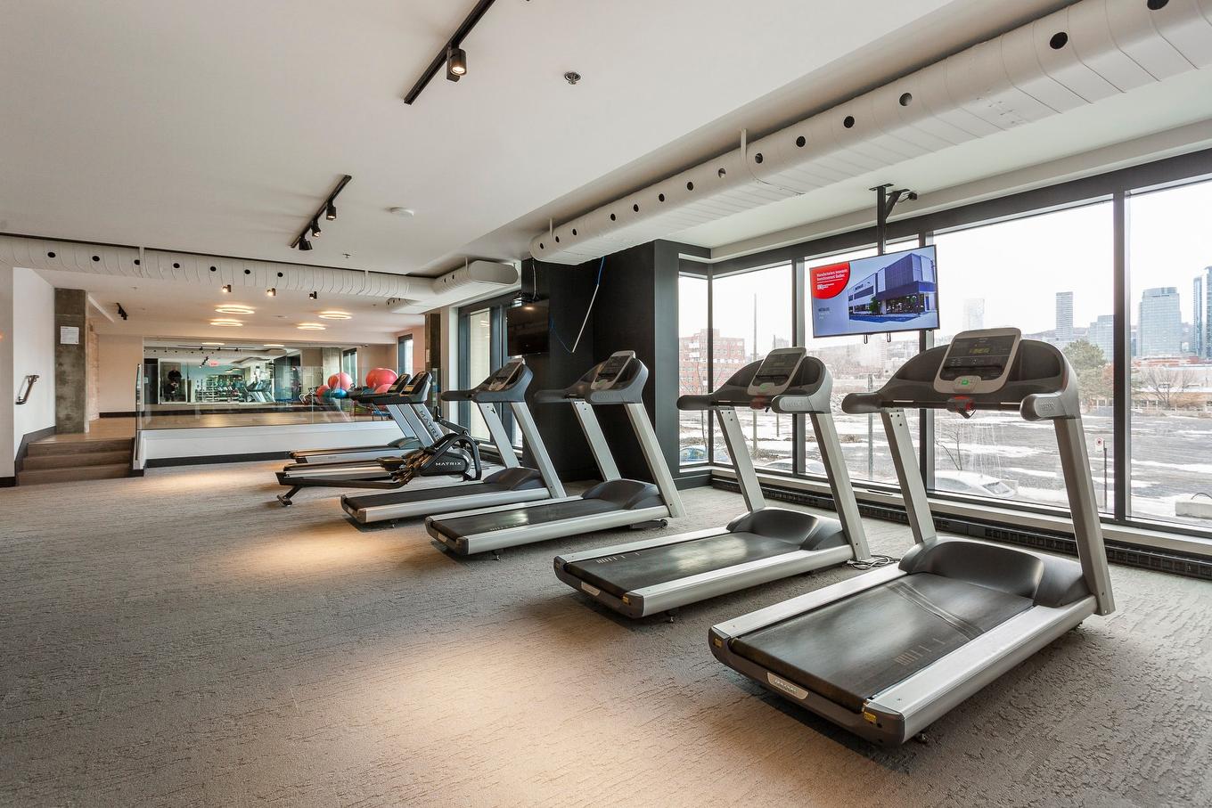 Salle d'exercice - 308-1548 Rue Des Bassins, Montréal (Le Sud-Ouest), QC - Indoor Photo Showing Gym Room