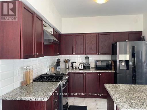 91 Badgerow Way, Aurora, ON - Indoor Photo Showing Kitchen