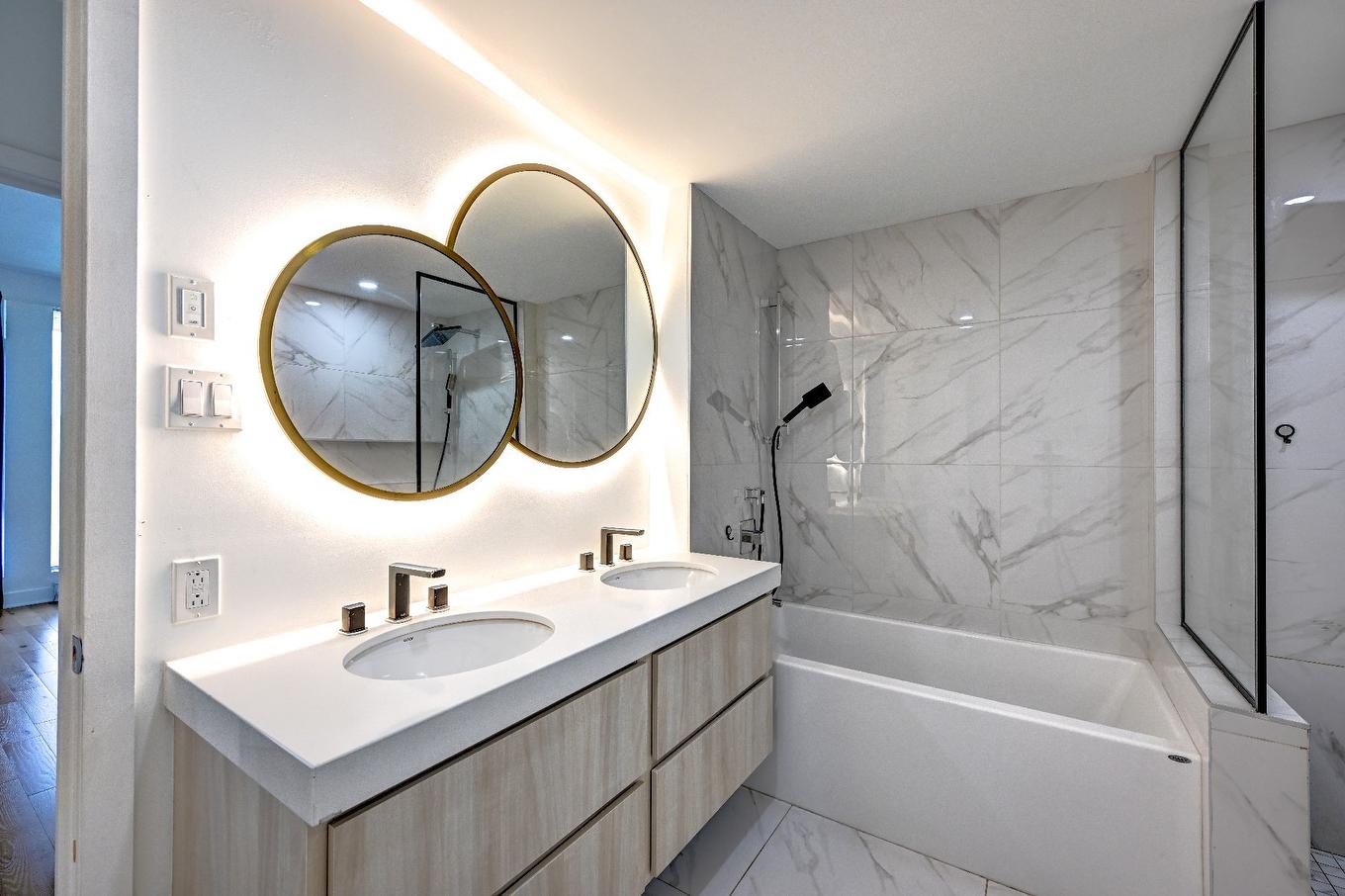 Salle de bains - 201-5505 Boul. Du Quartier, Brossard, QC - Indoor Photo Showing Bathroom