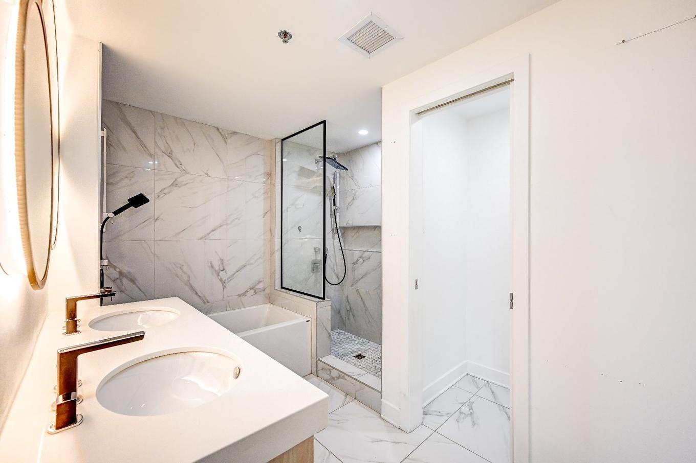 Salle de bains - 201-5505 Boul. Du Quartier, Brossard, QC - Indoor Photo Showing Bathroom