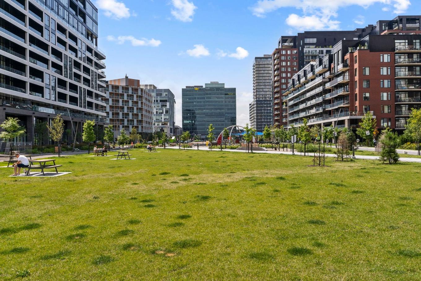 Vue d'ensemble - 201-5505 Boul. Du Quartier, Brossard, QC - Outdoor With Facade