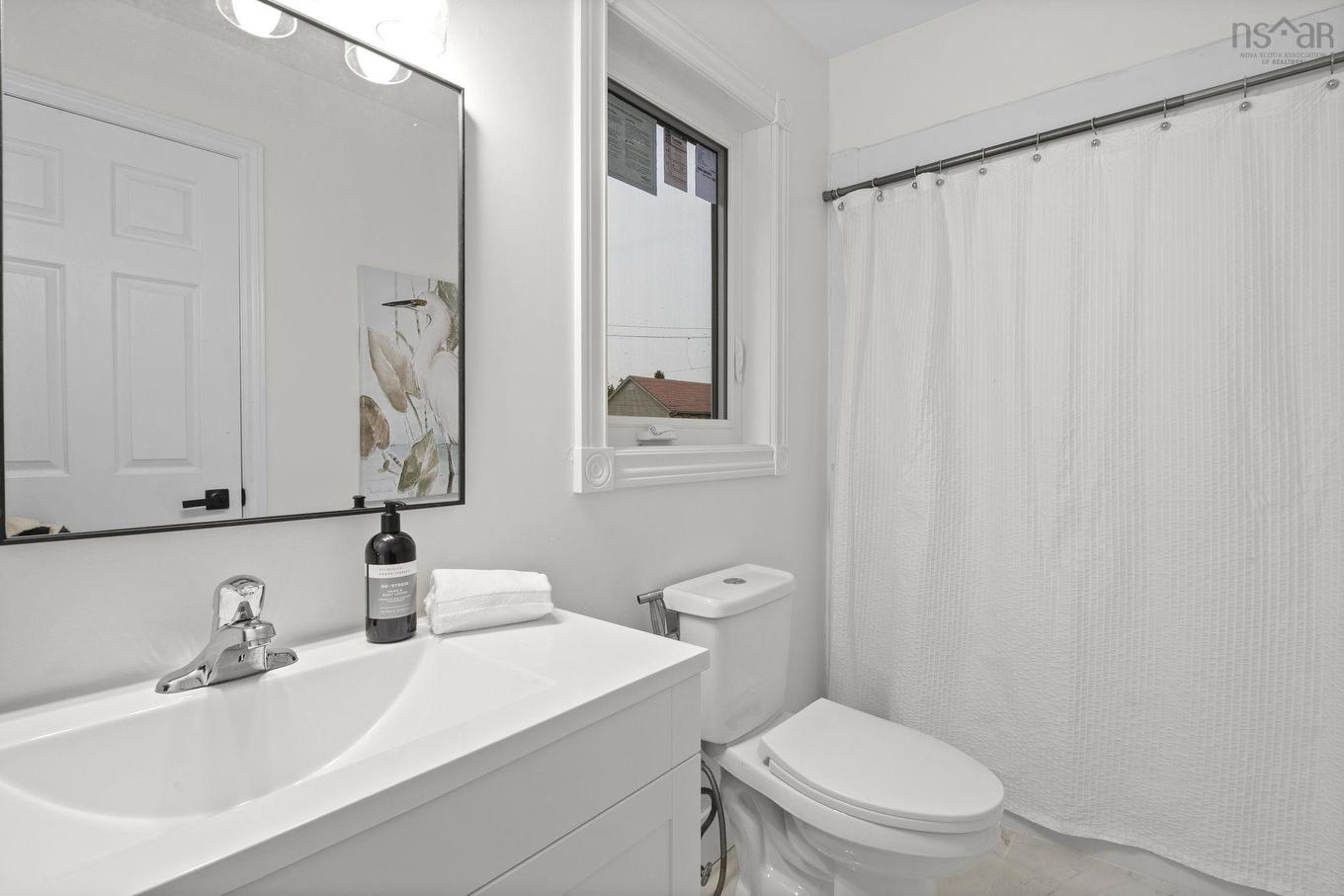 1 Glenbourne Court, Halifax, NS