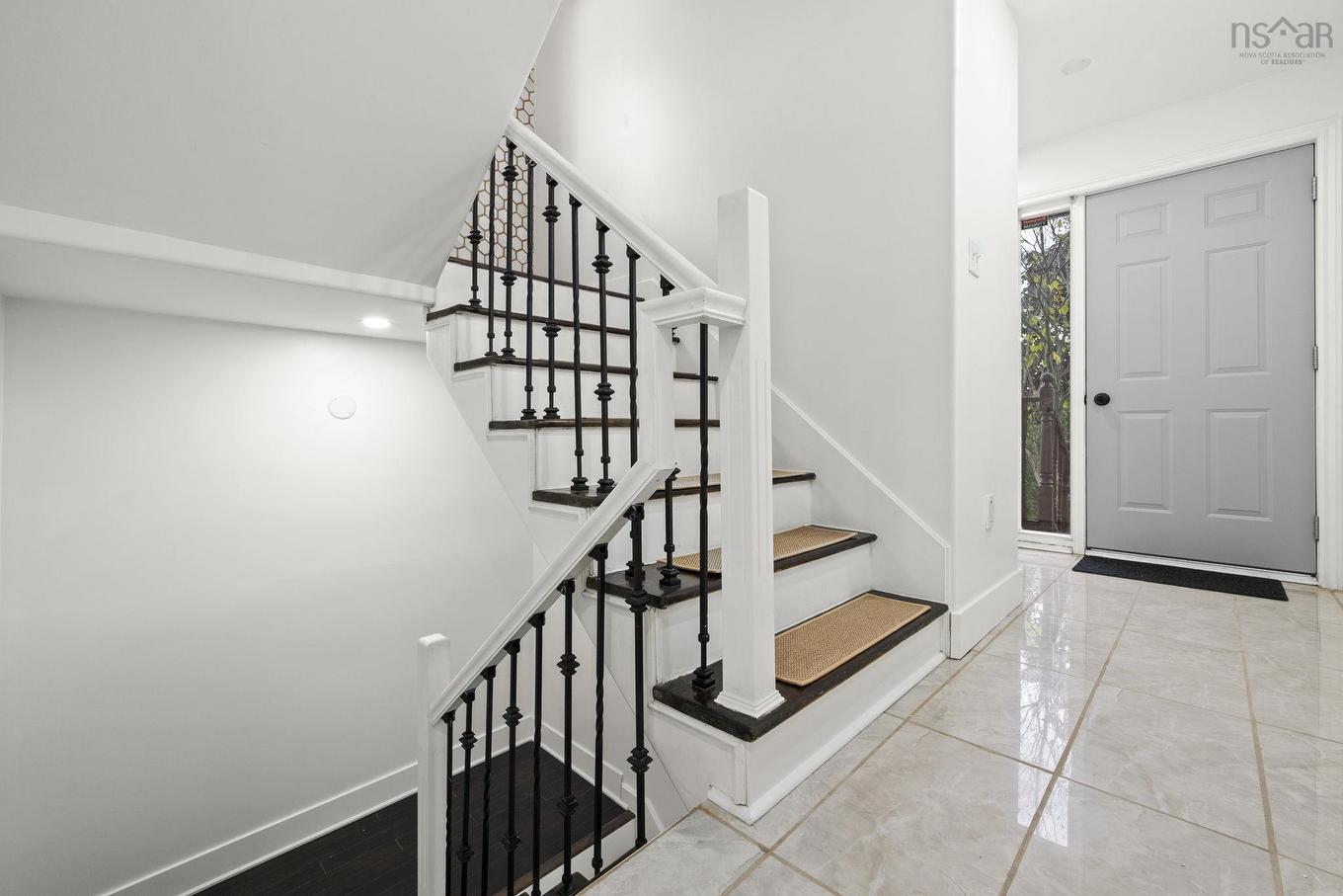 1 Glenbourne Court, Halifax, NS