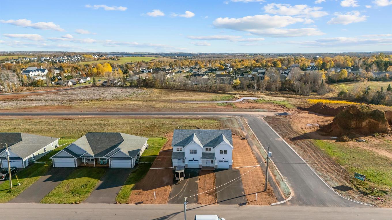 68 Samantha Lane, Cornwall, PE