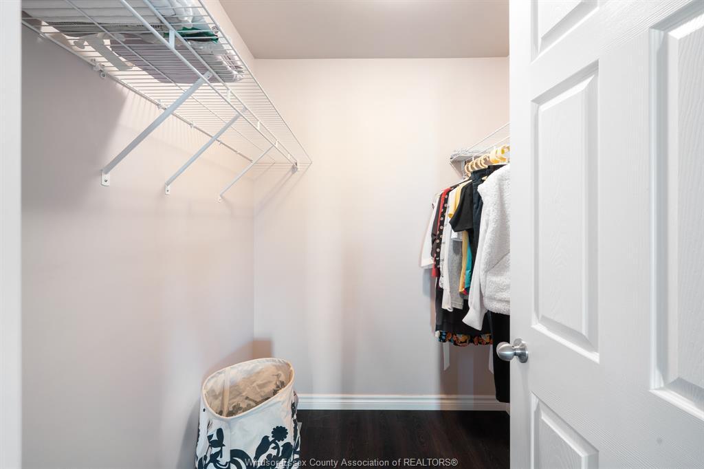 11082 Sturgeon, Windsor, ON