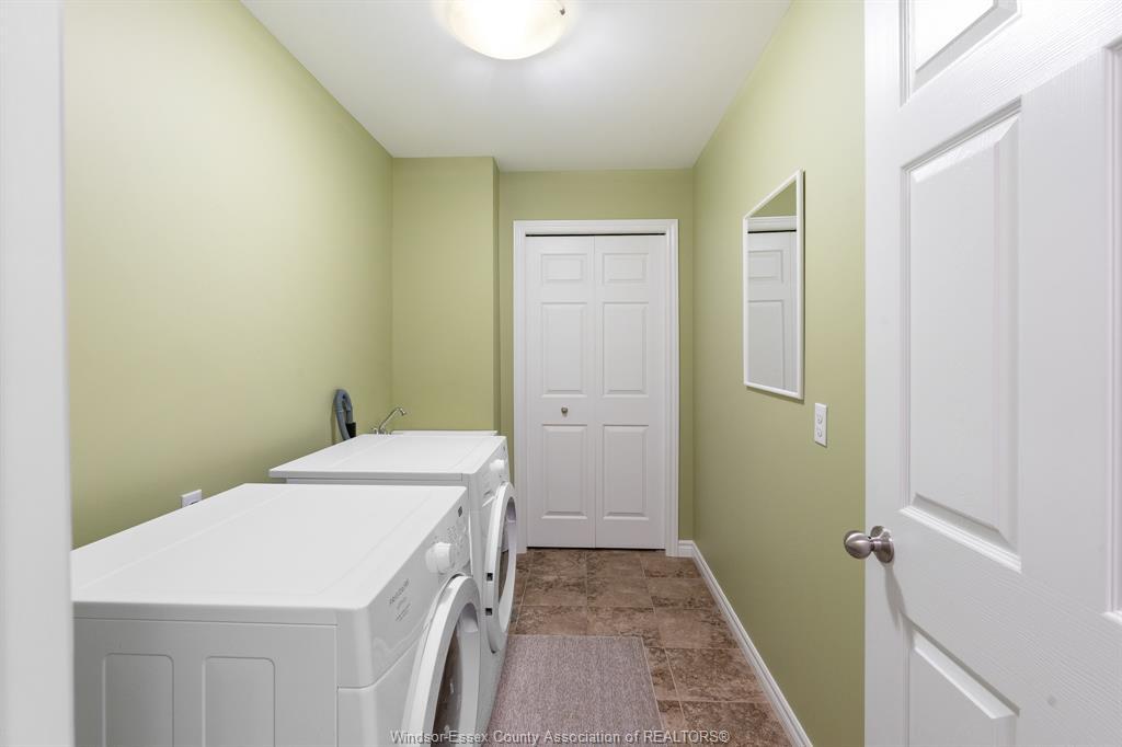 11082 Sturgeon, Windsor, ON