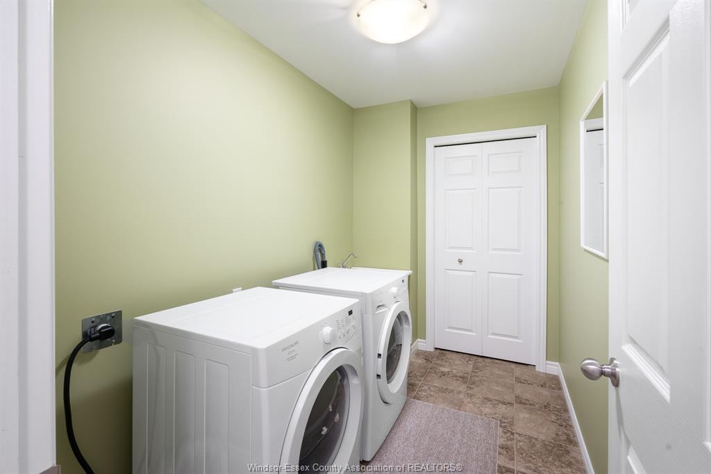 11082 Sturgeon, Windsor, ON