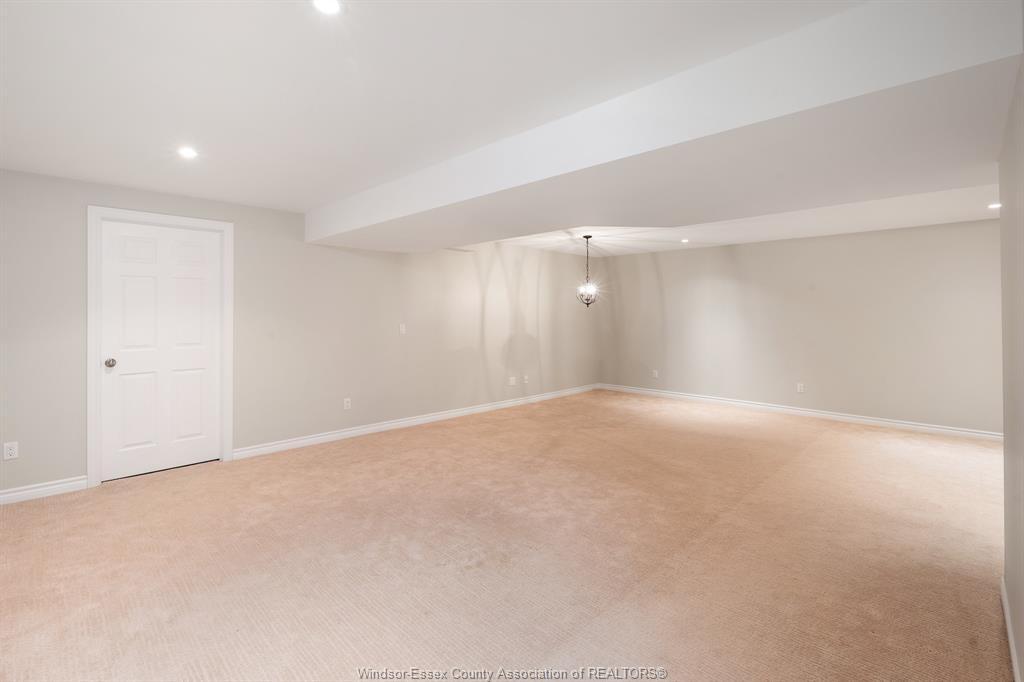 11082 Sturgeon, Windsor, ON