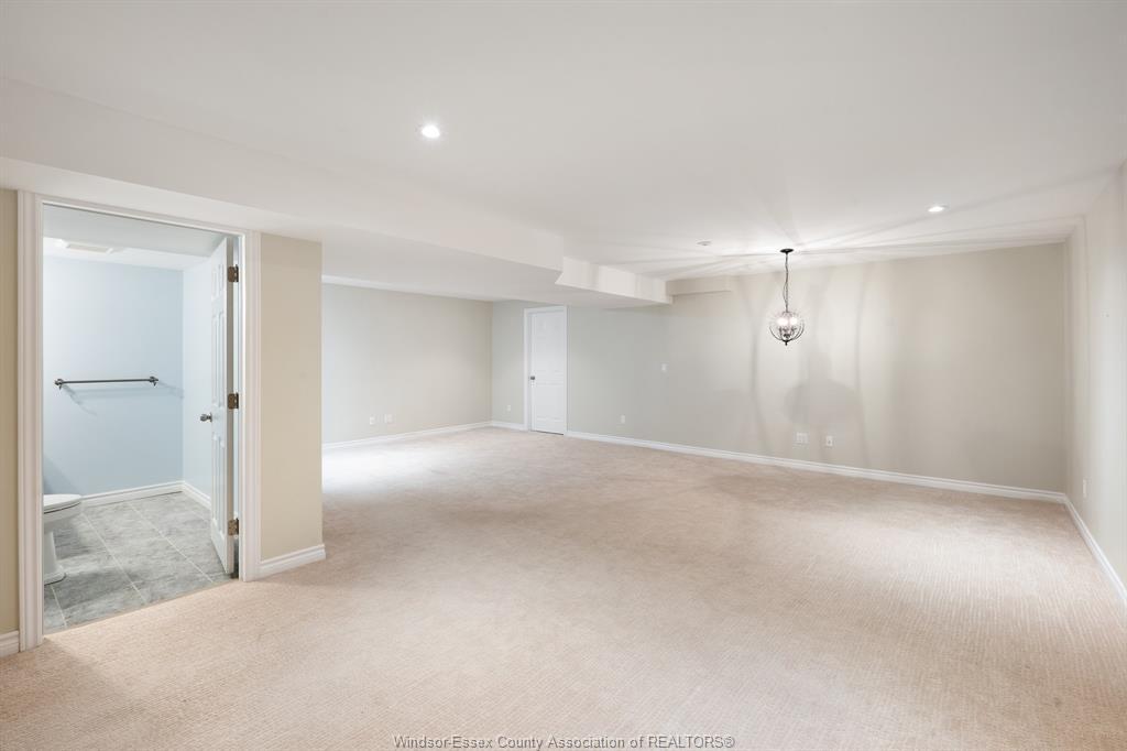 11082 Sturgeon, Windsor, ON