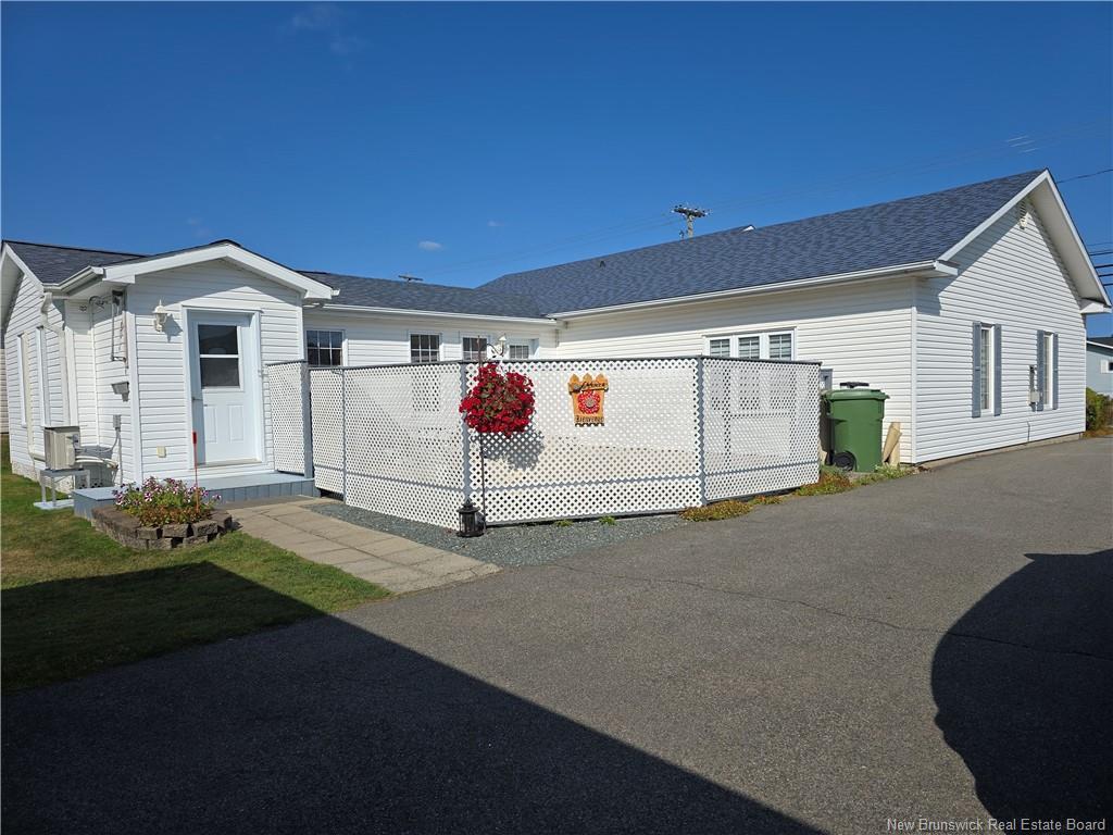 644 Principale, Beresford, NB