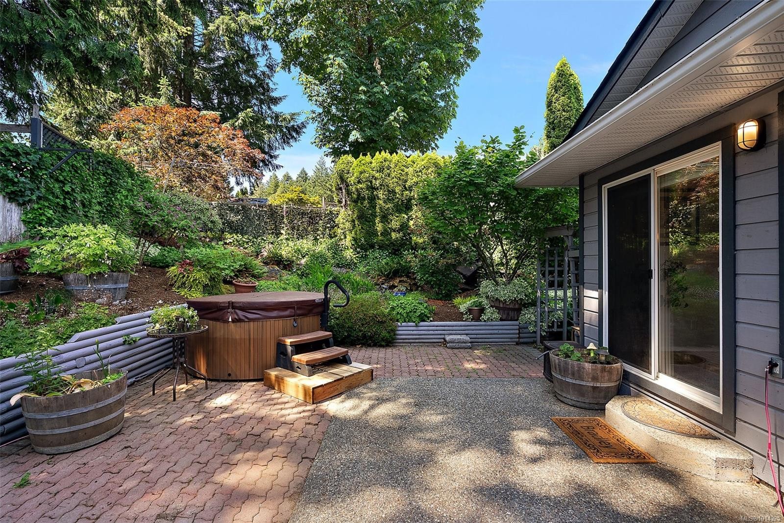 3224 Hillwood Rd, Duncan, BC - Outdoor