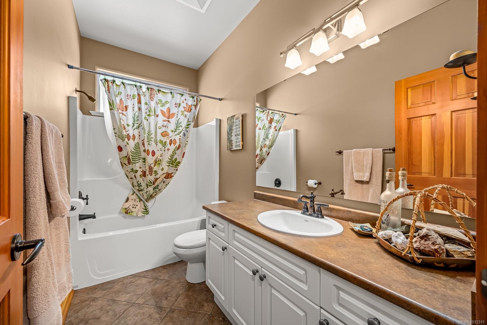 2435 Charleville Rd, Campbell River, BC