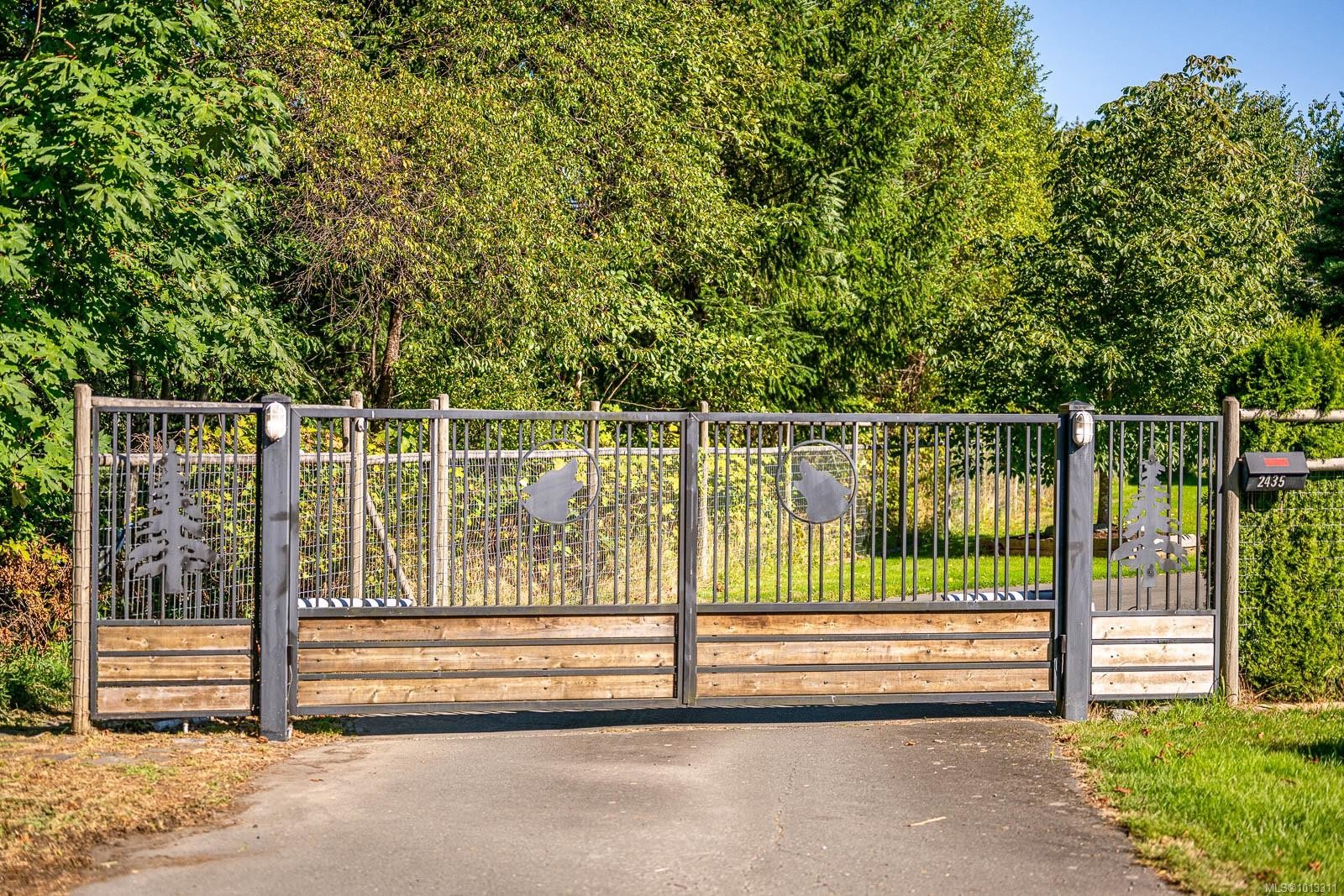 2435 Charleville Rd, Campbell River, BC