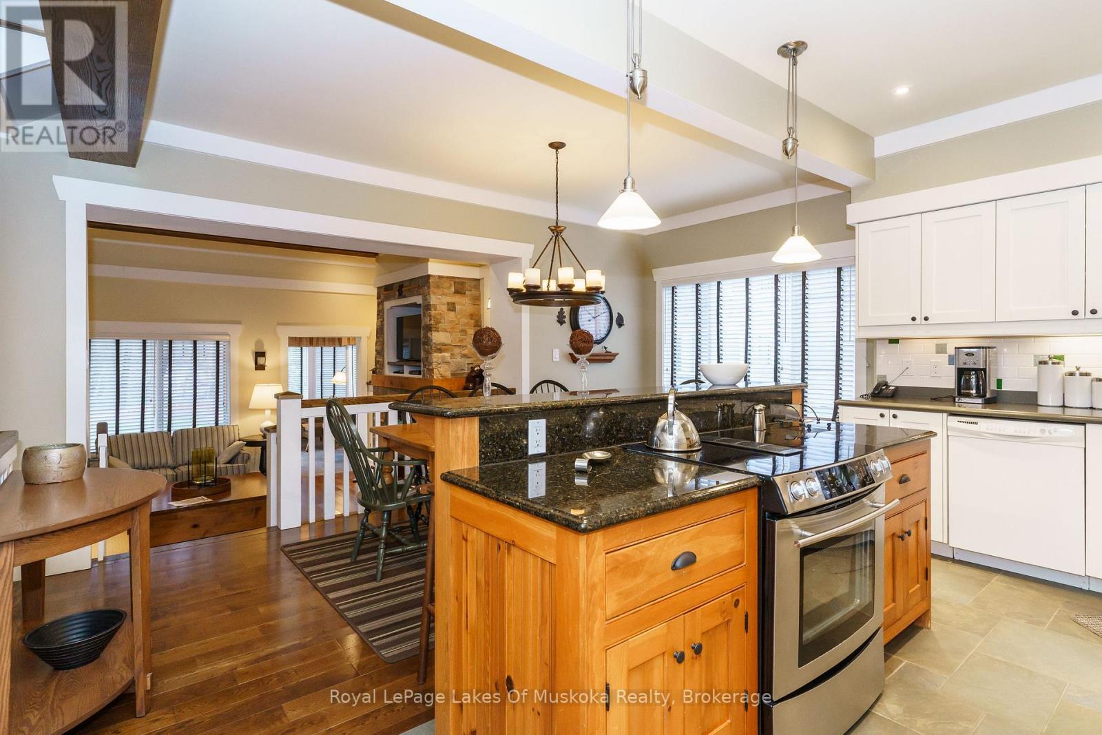 Villa 1 Week 9 - 1020 Birch Glen Road, Lake Of Bays (Mclean), ON