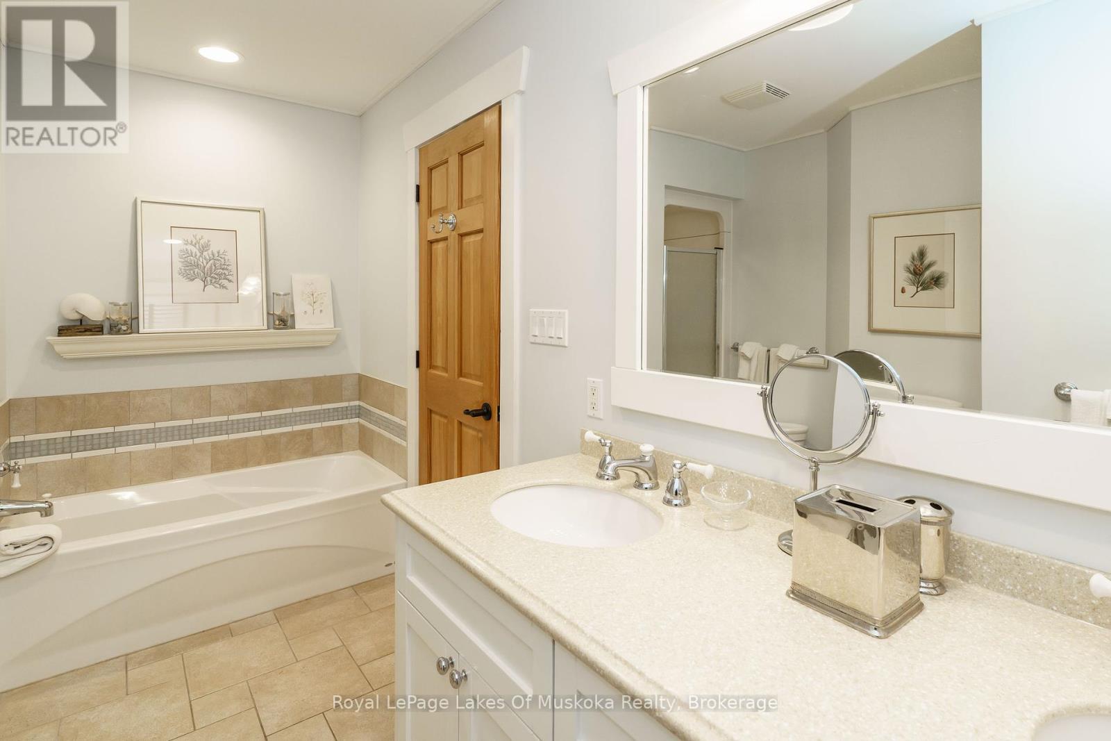 Villa 1 Week 9 - 1020 Birch Glen Road, Lake Of Bays (Mclean), ON