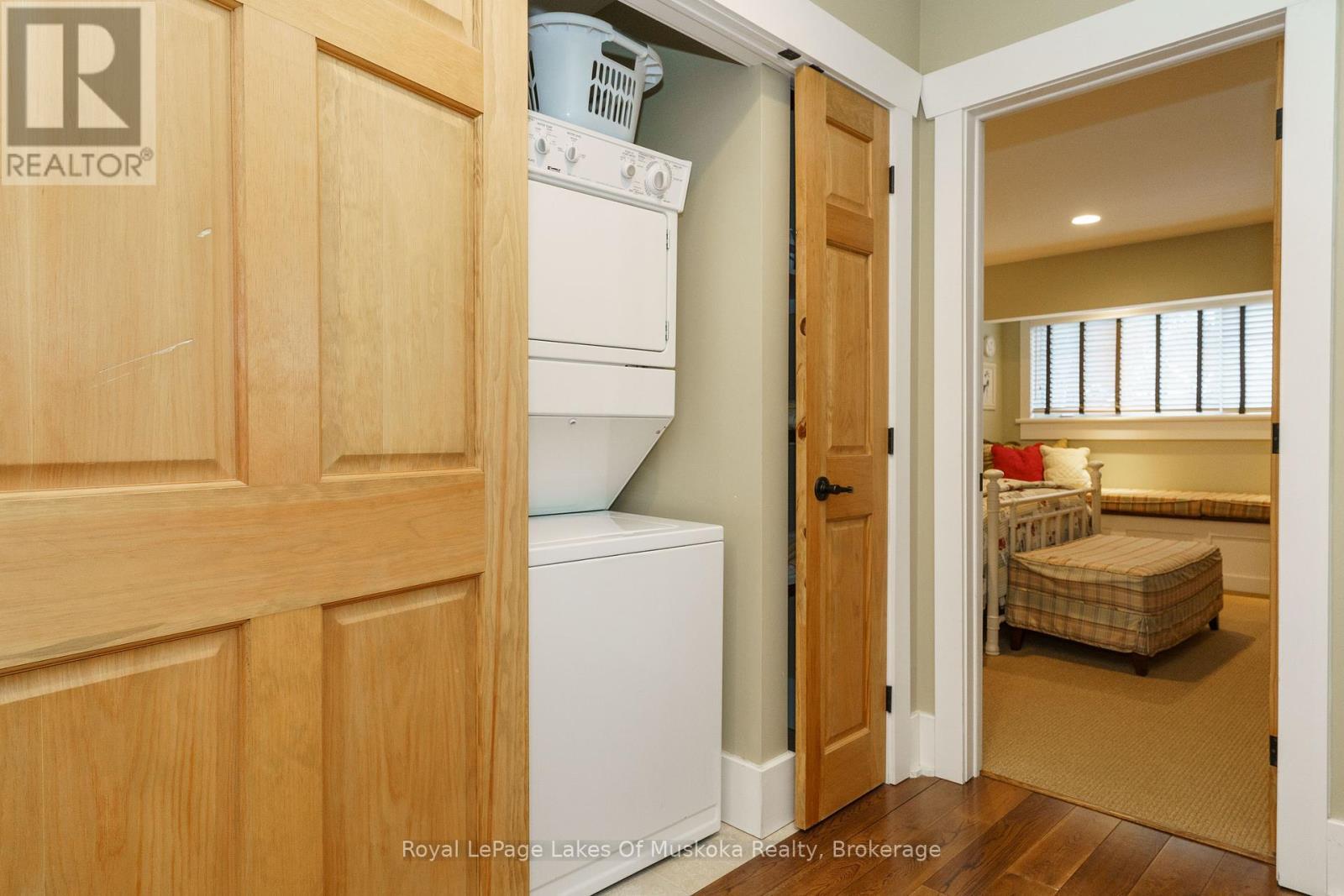 Laundry, second floor - Villa 1 Week 9 - 1020 Birch Glen Road, Lake Of Bays (Mclean), ON