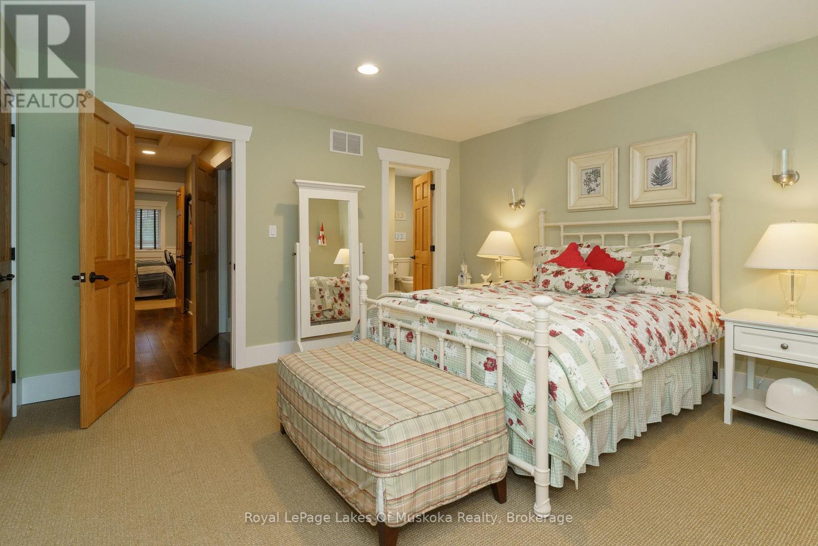 Villa 1 Week 9 - 1020 Birch Glen Road, Lake Of Bays (Mclean), ON