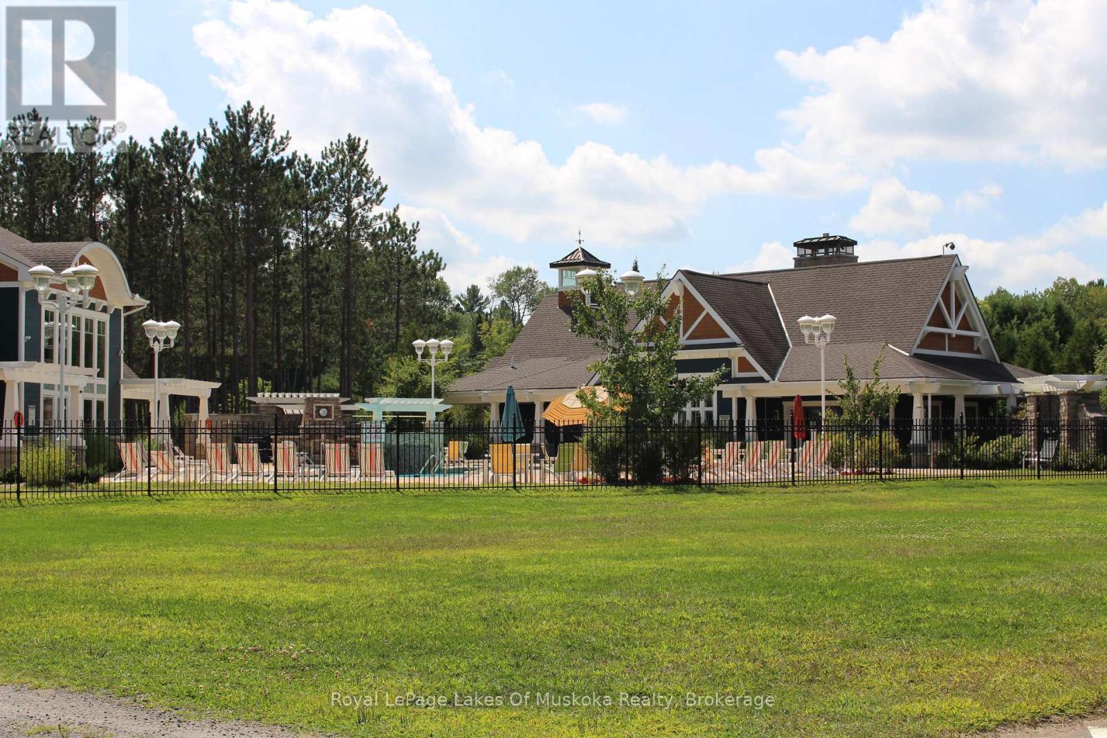 Villa 1 Week 9 - 1020 Birch Glen Road, Lake Of Bays (Mclean), ON