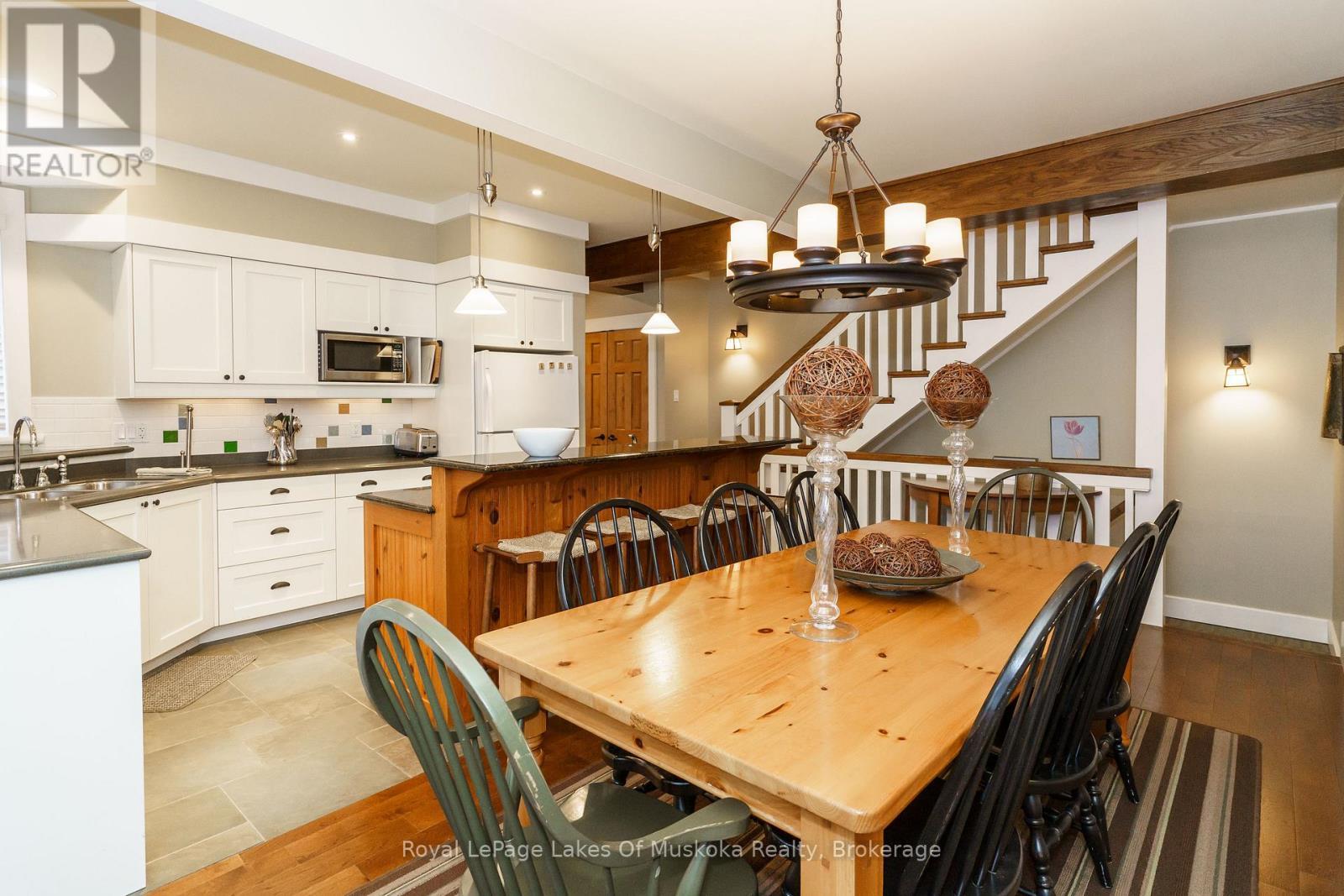 Villa 1 Week 9 - 1020 Birch Glen Road, Lake Of Bays (Mclean), ON