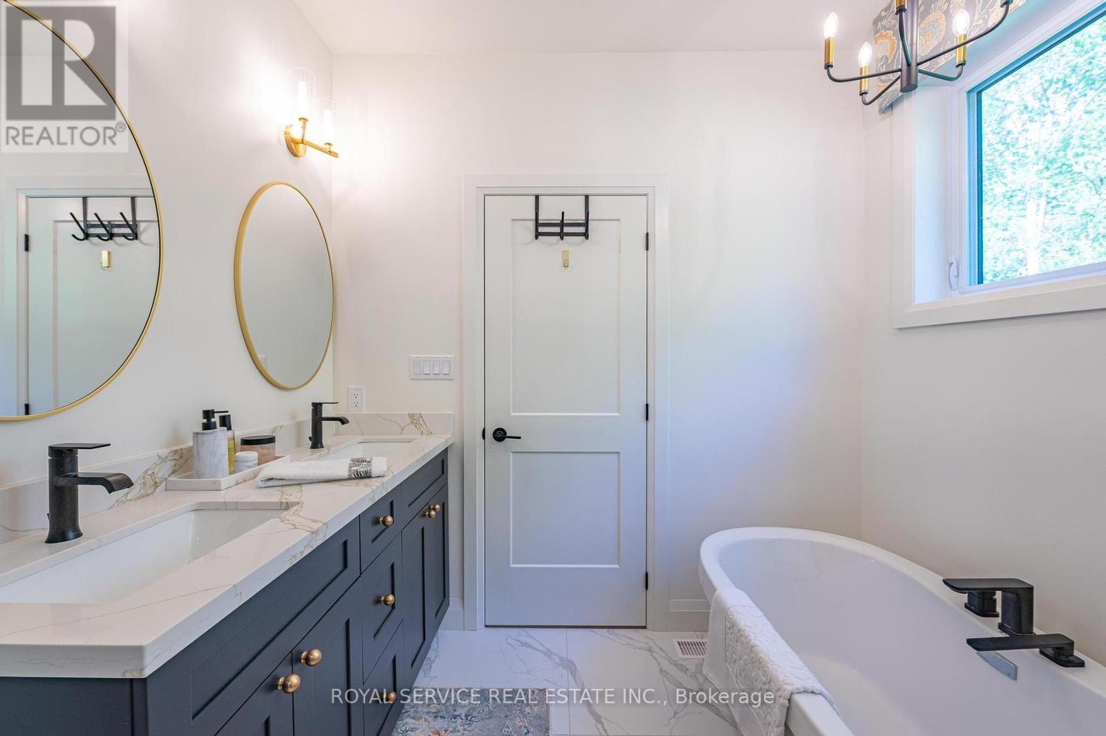 137 Ridgeline Drive, Alnwick/Haldimand (Grafton), ON - Indoor Photo Showing Bathroom