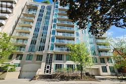 A chic and sleek building (Summer shot!) -