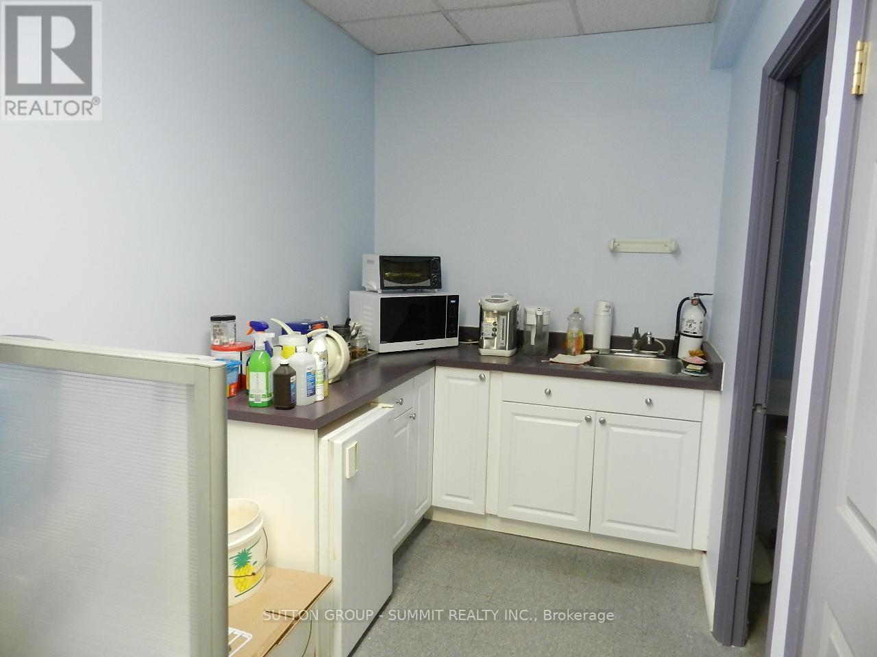 211 - 2601 Matheson Boulevard E, Mississauga, ON