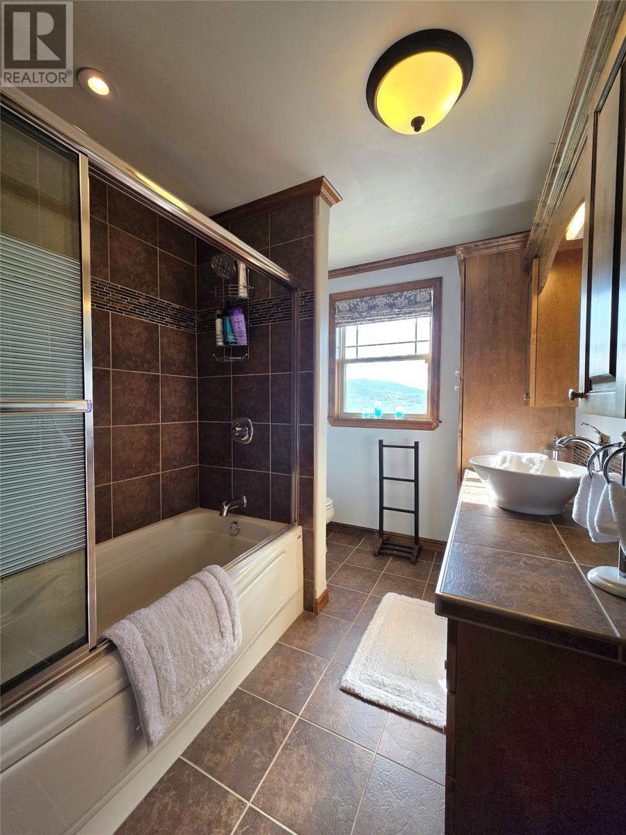 19 Raymond Heights, Corner Brook, NL - Indoor Photo Showing Bathroom