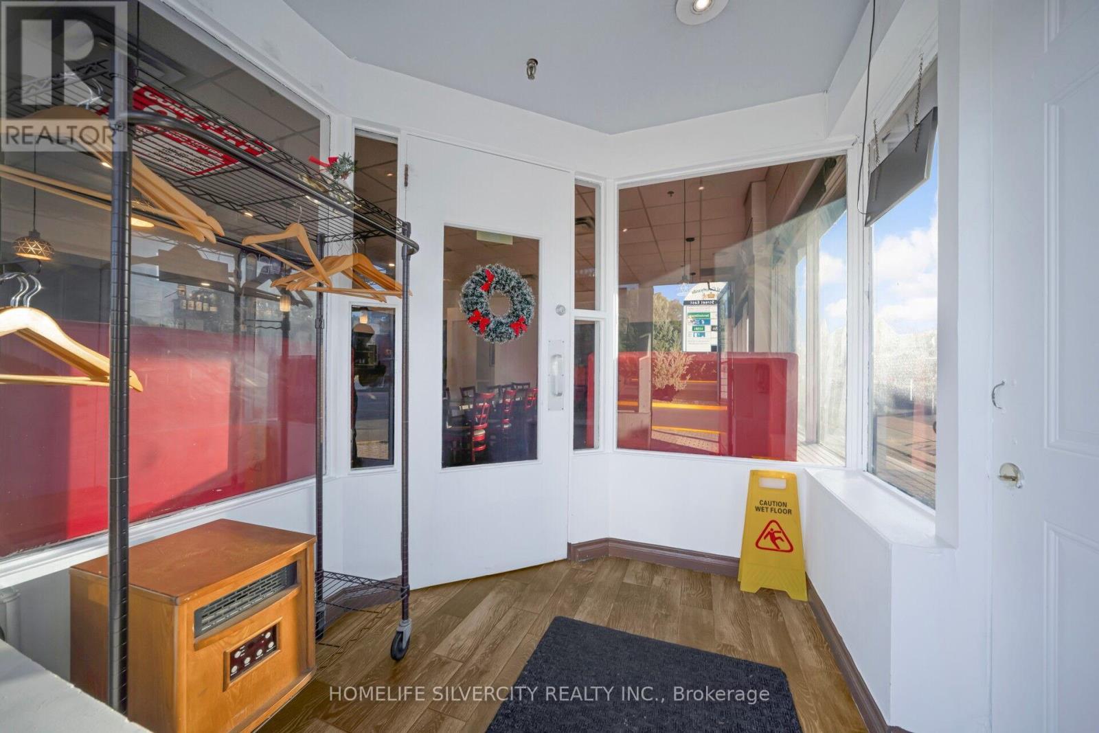 15 - 18 King Street E, Caledon, ON