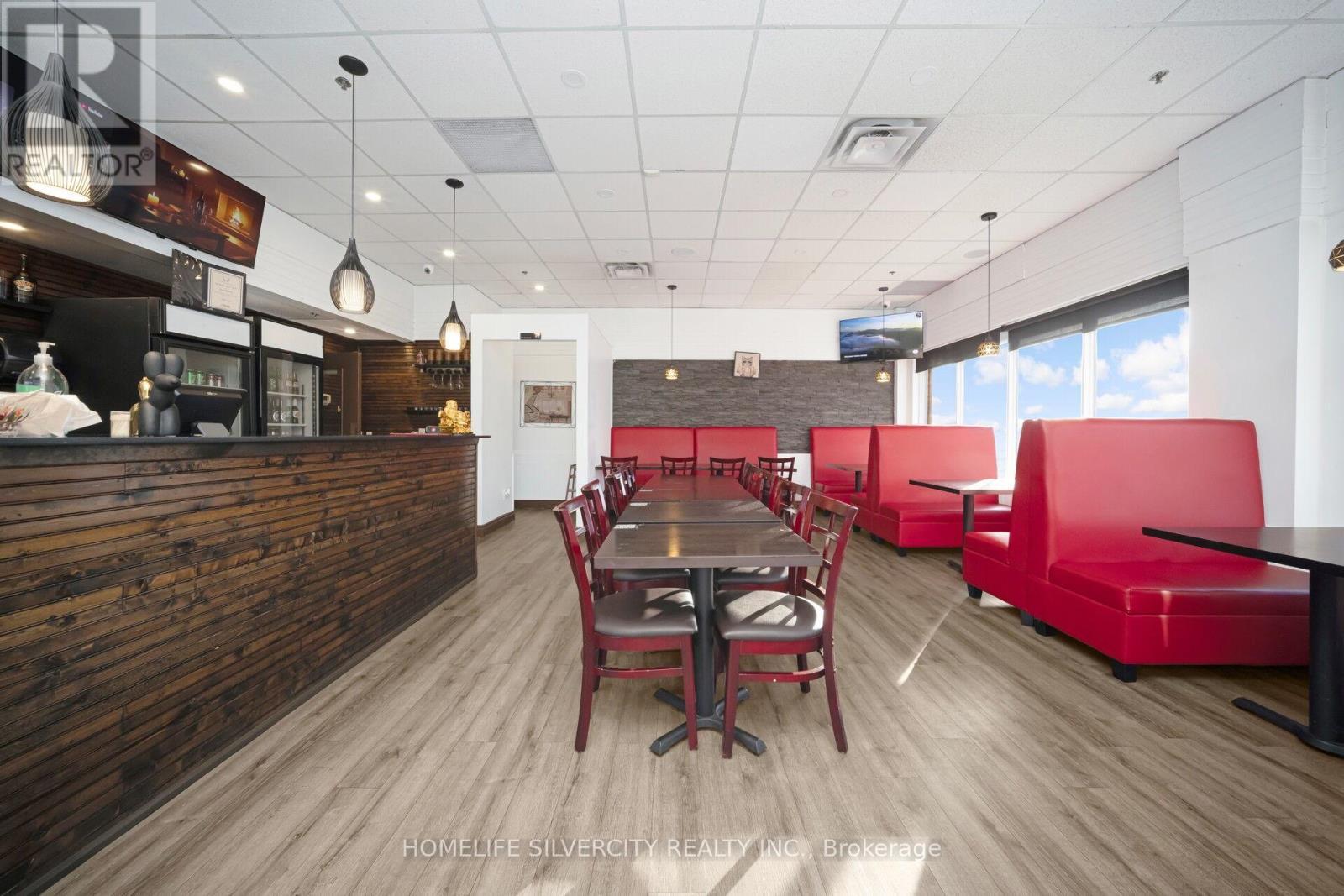 15 - 18 King Street E, Caledon, ON