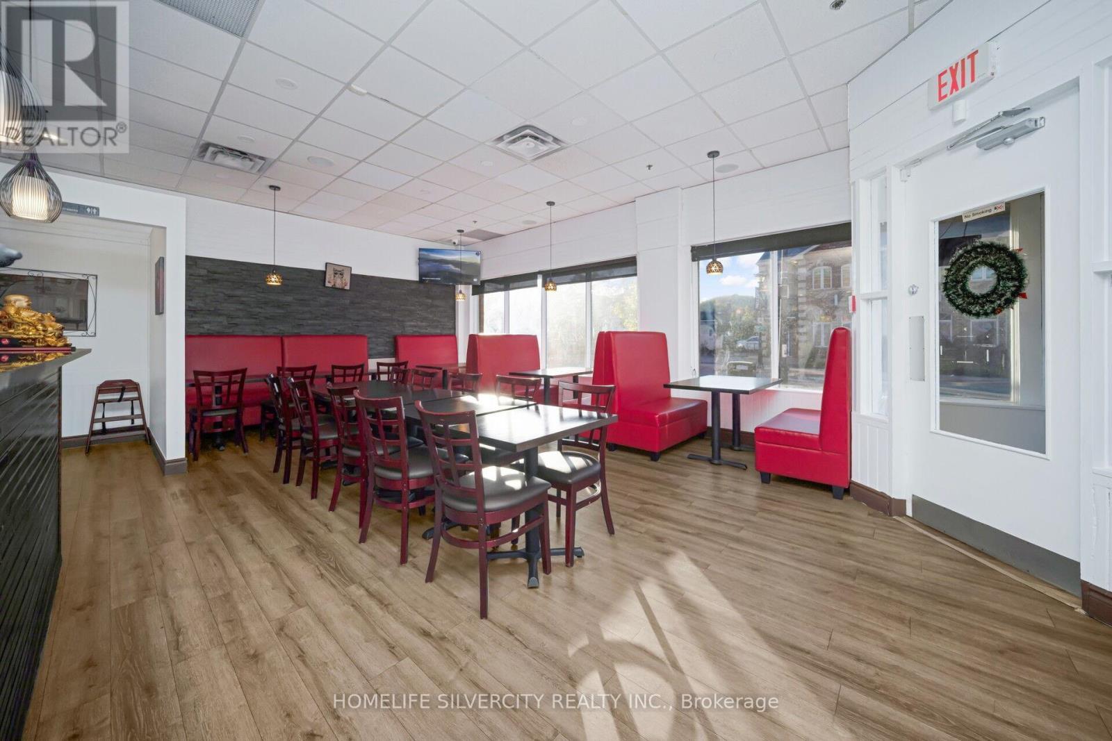 15 - 18 King Street E, Caledon, ON