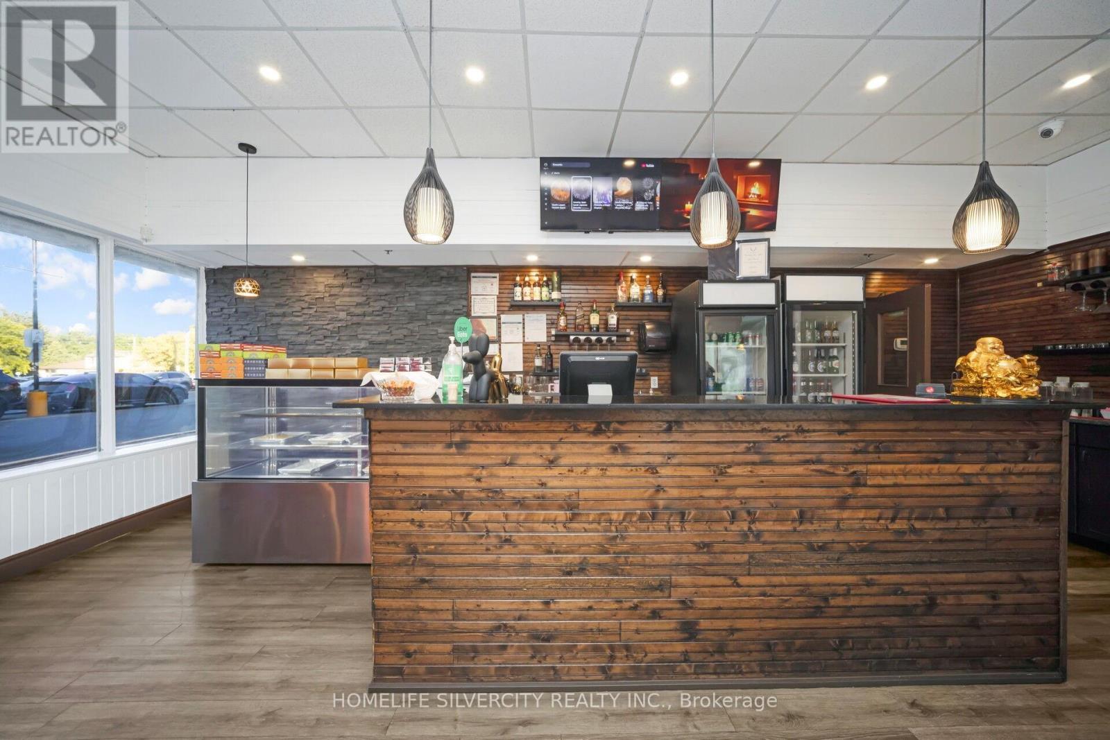 15 - 18 King Street E, Caledon, ON