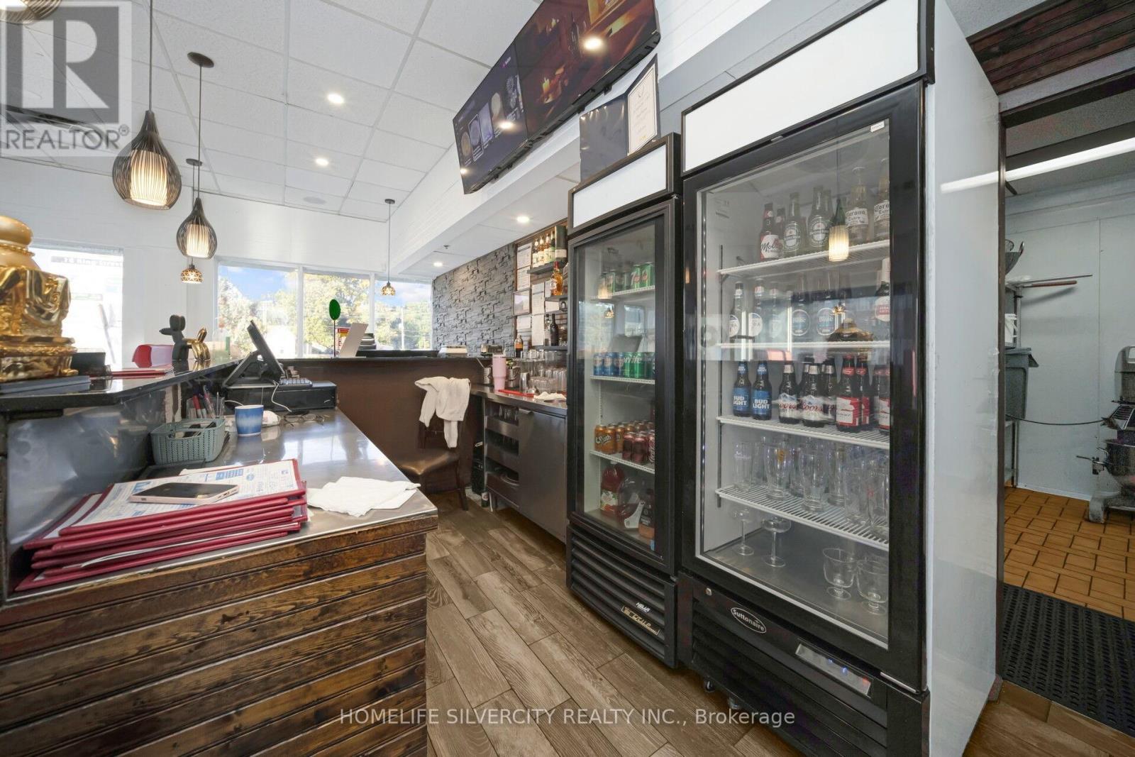 15 - 18 King Street E, Caledon, ON