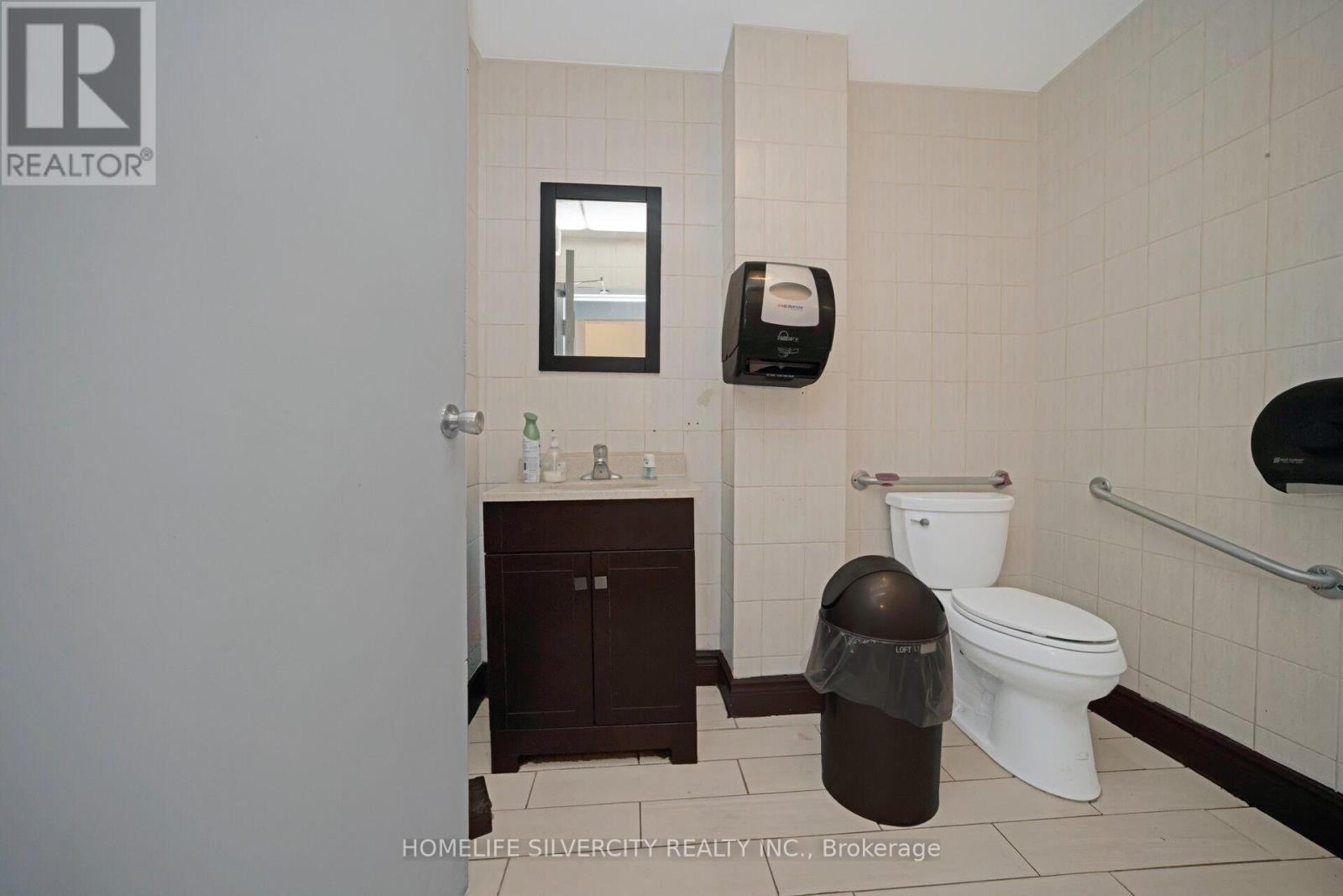 15 - 18 King Street E, Caledon, ON