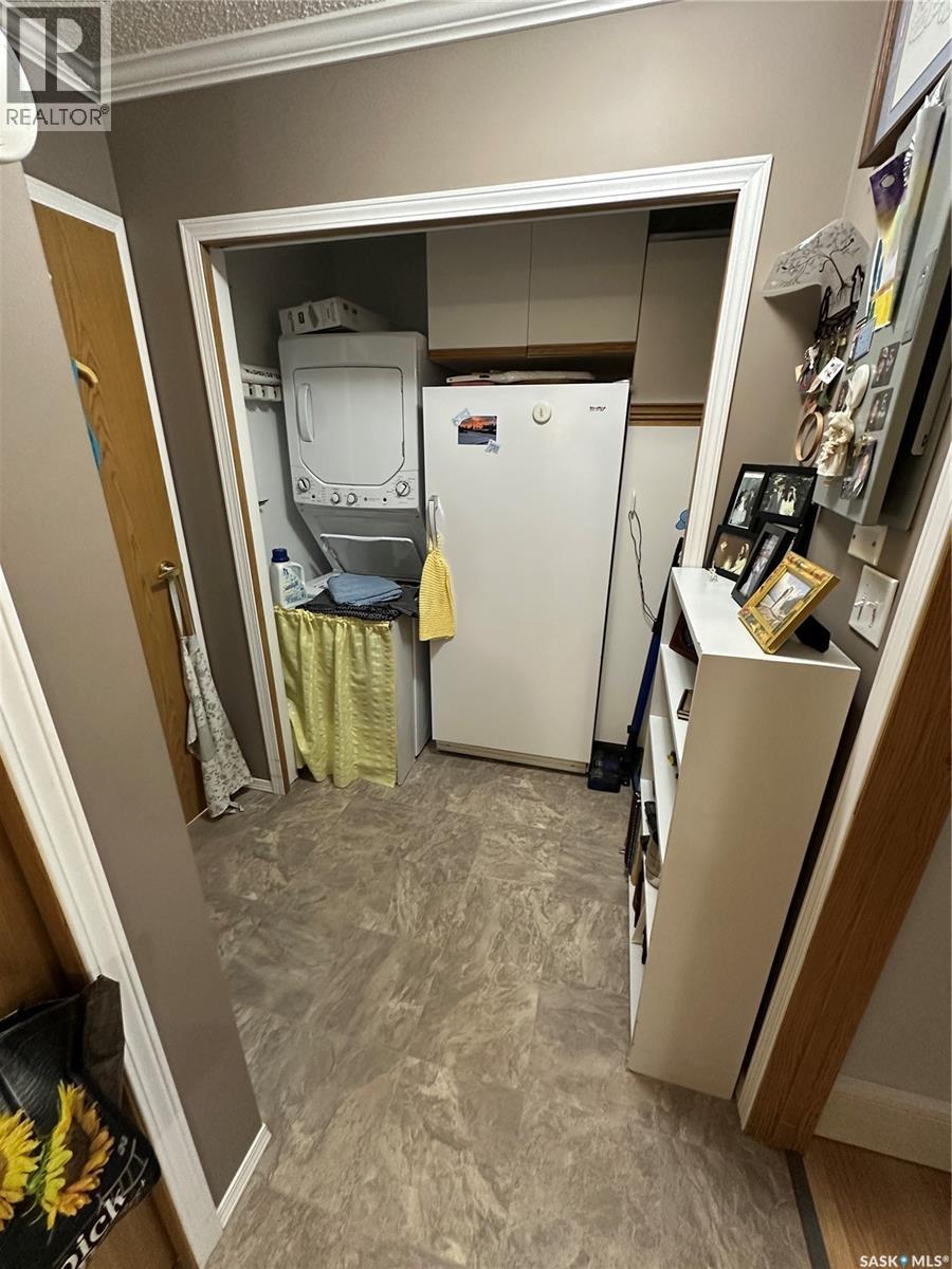 12 5004 5Th Street, Rosthern, SK - Indoor Photo Showing Other Room