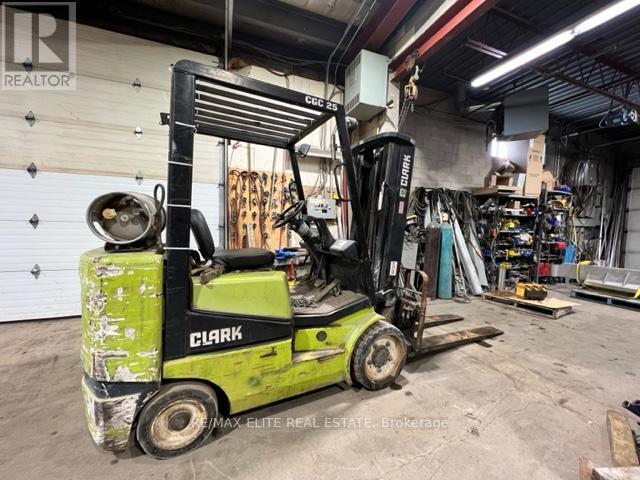 42 Kevco Place, Kitchener, ON