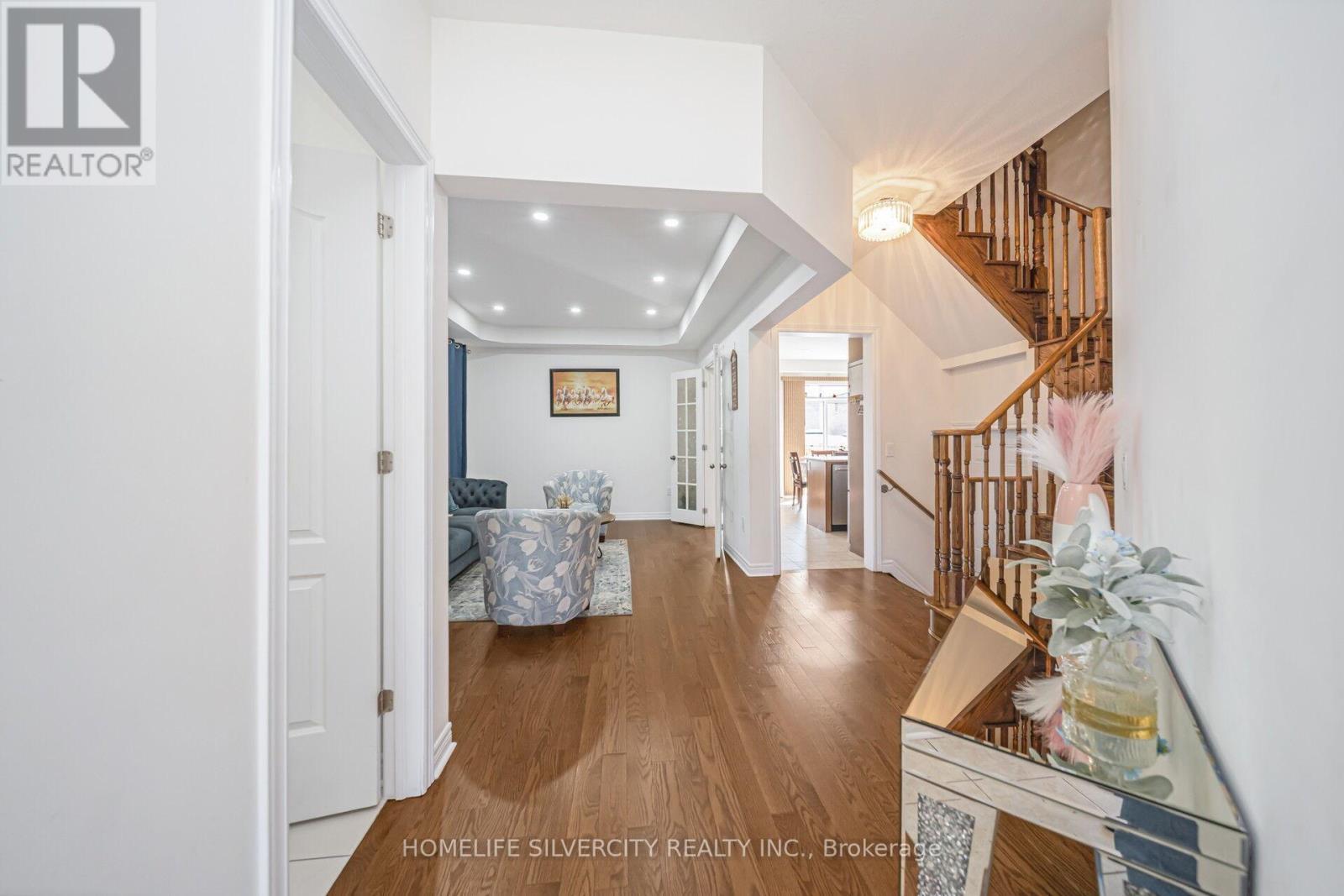 366 Porter Drive, Woodstock, ON - Indoor Photo Showing Other Room