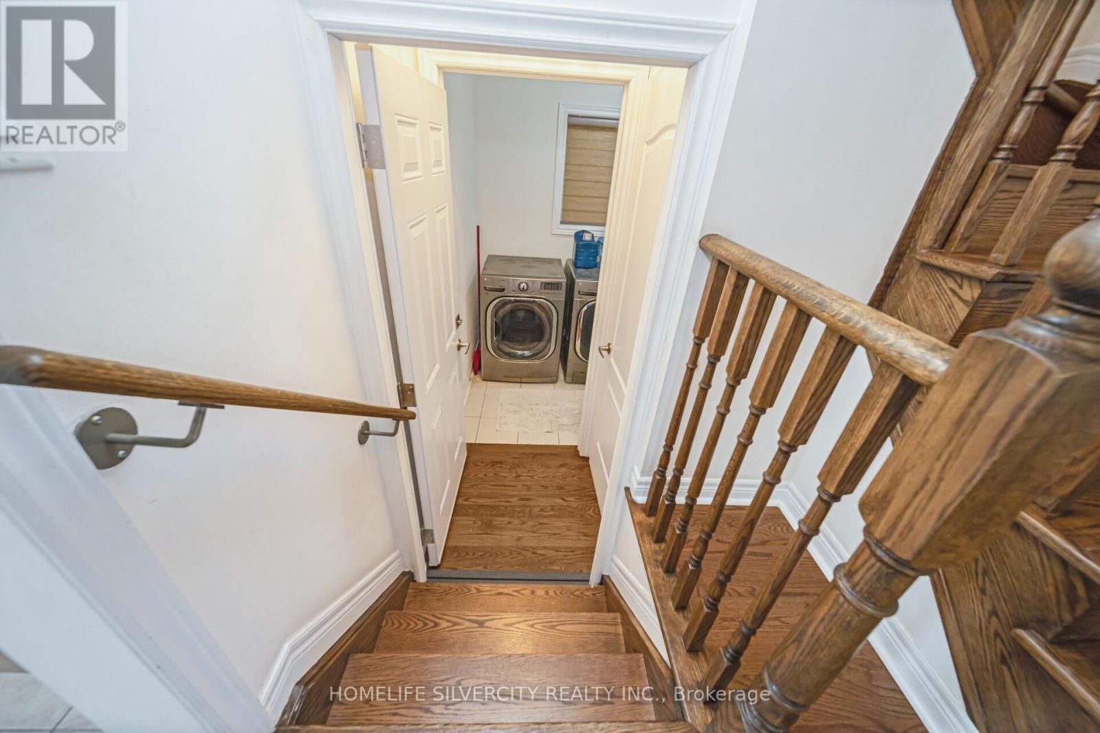 366 Porter Drive, Woodstock, ON - Indoor Photo Showing Other Room