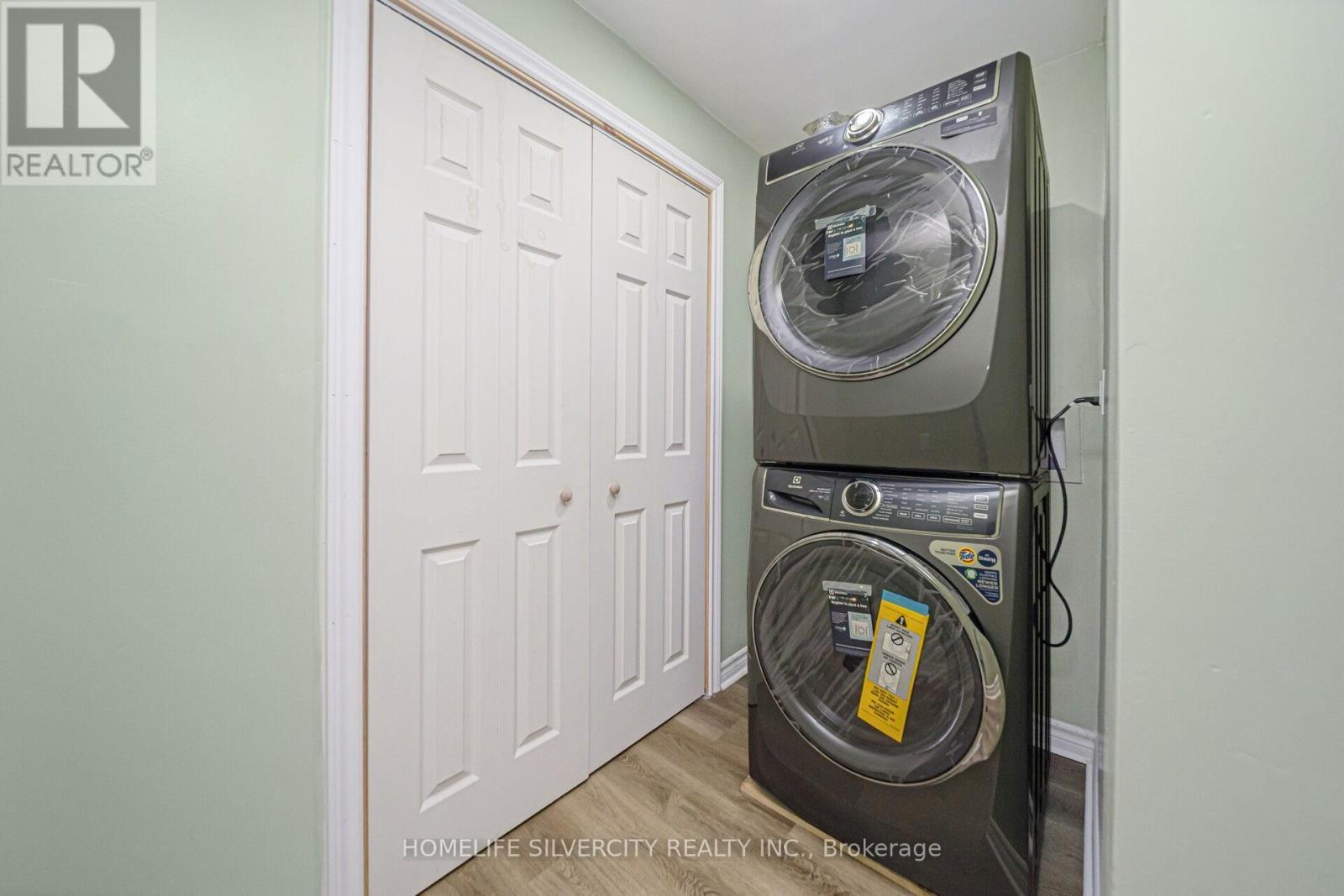 366 Porter Drive, Woodstock, ON - Indoor Photo Showing Laundry Room