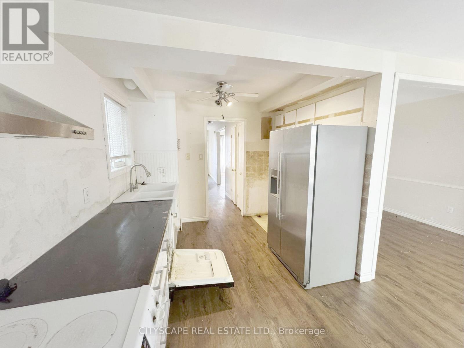 Kitchen - 2368 Gareth Road, Mississauga, ON - Indoor