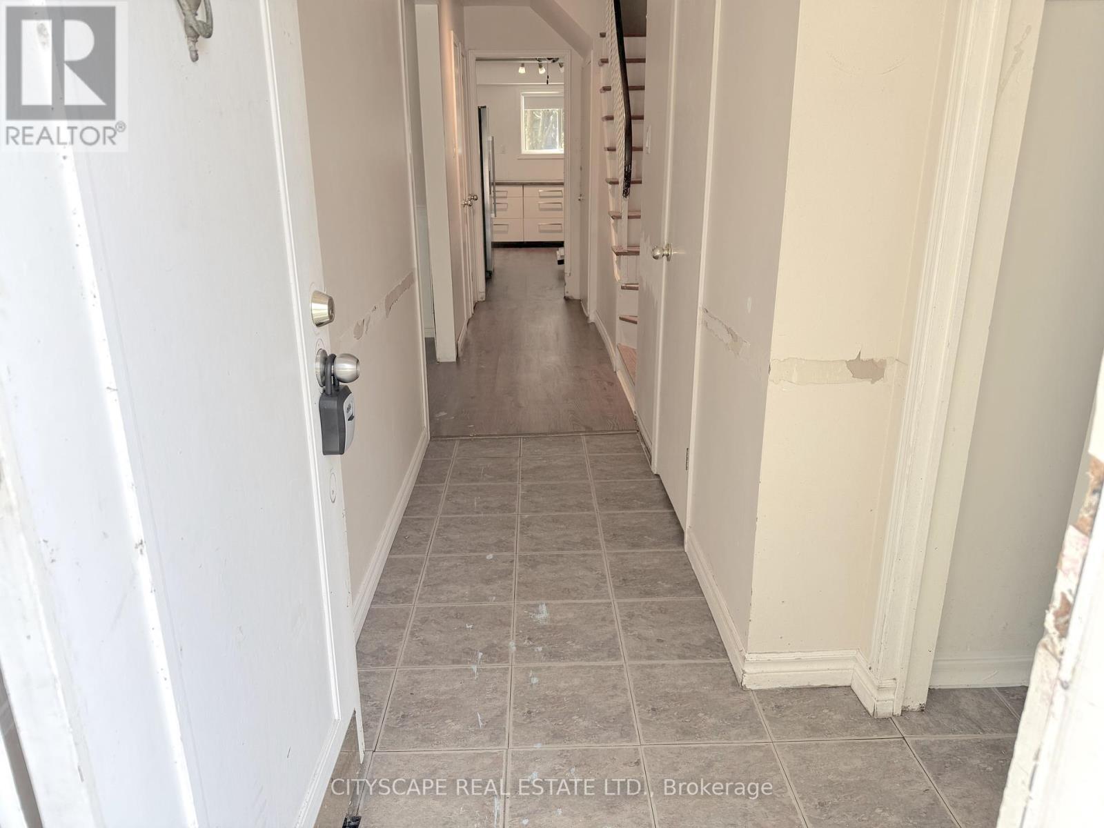 Foyer - 2368 Gareth Road, Mississauga, ON - Indoor Photo Showing Other Room