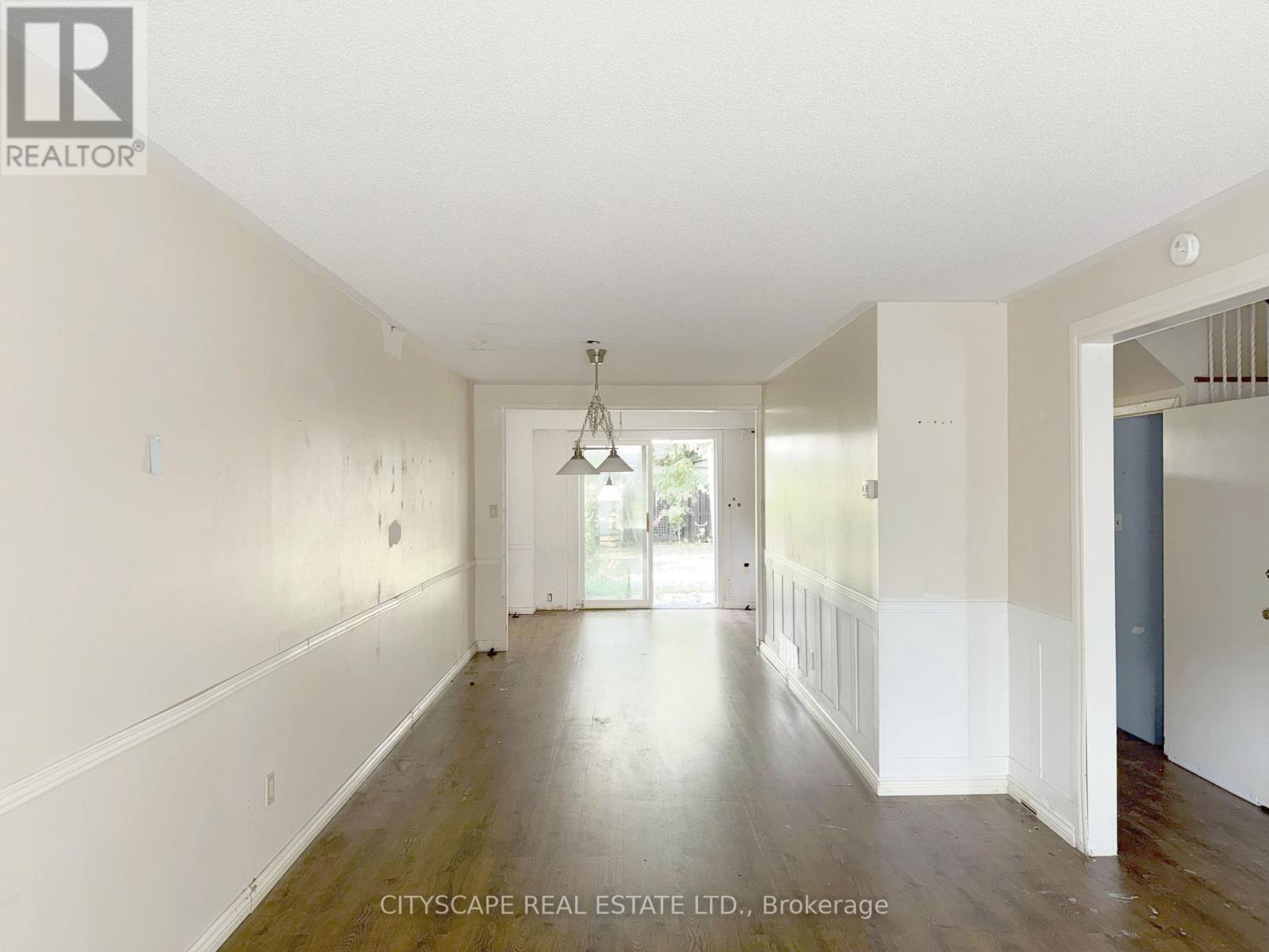 Living Room - 2368 Gareth Road, Mississauga, ON - Indoor Photo Showing Other Room