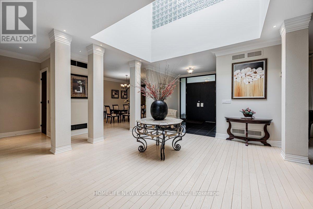 5 Abrams Place, Toronto, ON - Indoor Photo Showing Other Room