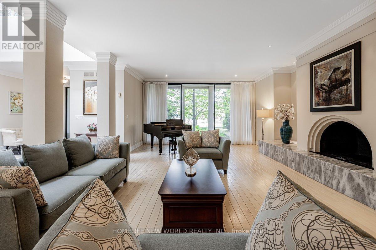 5 Abrams Place, Toronto, ON - Indoor Photo Showing Living Room With Fireplace
