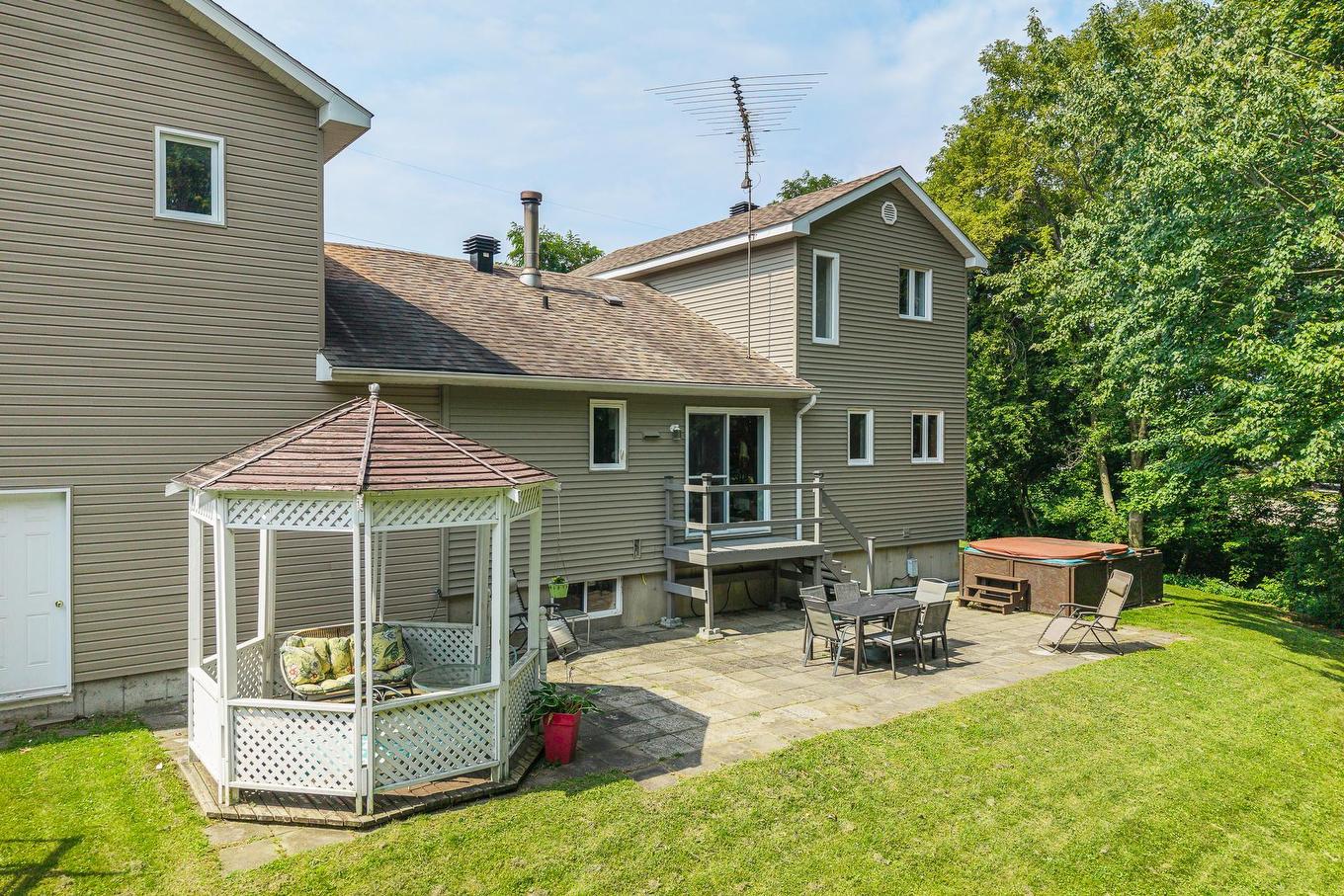 Face arrière - 35 Rue Bergeron E., Granby, QC - Outdoor With Exterior