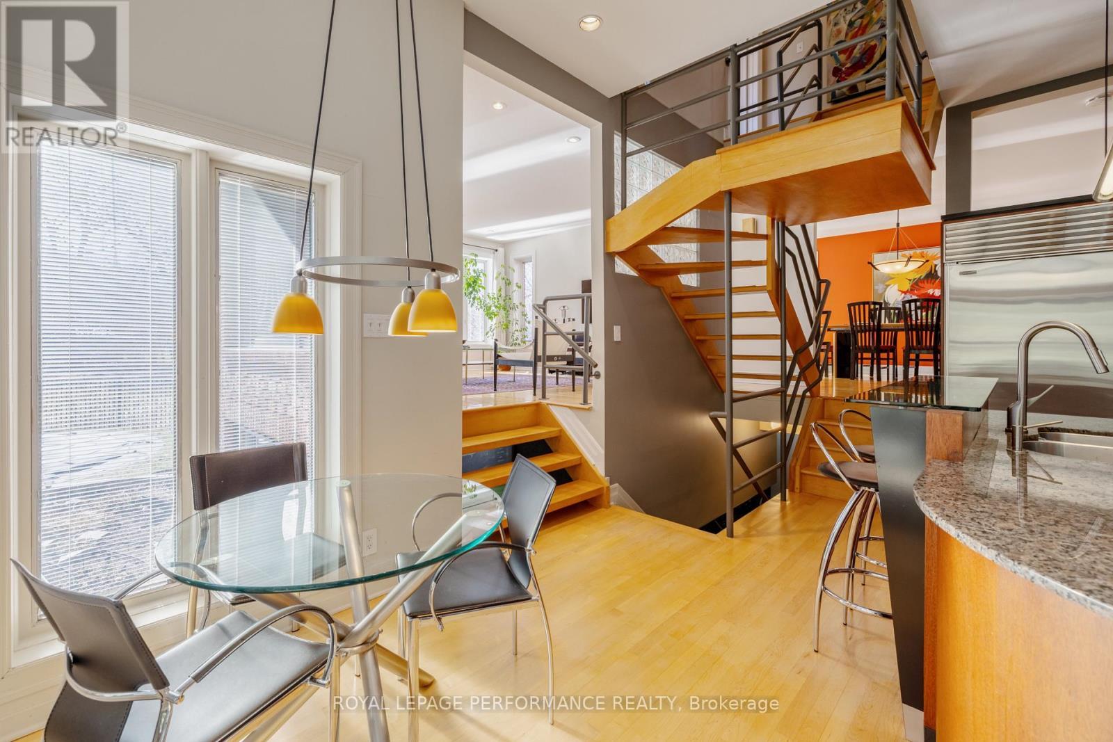 55 Delong Drive, Ottawa, ON - Indoor