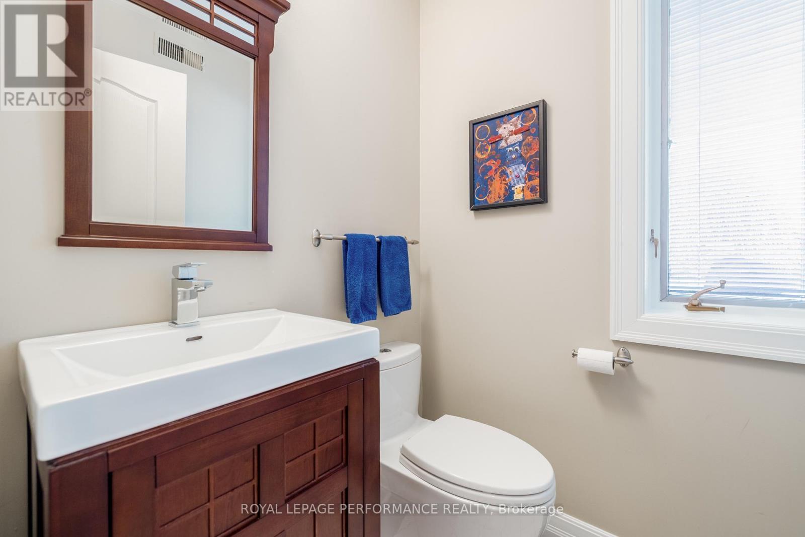 55 Delong Drive, Ottawa, ON - Indoor Photo Showing Bathroom