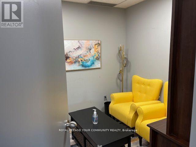 301 - 107 Holland Street E, Bradford West Gwillimbury, ON